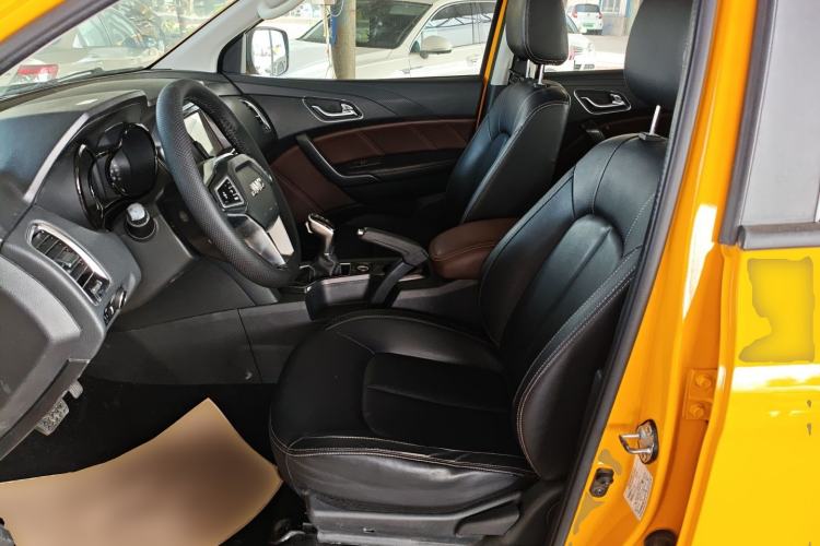 Used JMC Yuhu EV 2022 4x2 LX JX1032PSEF5BEV Left Front Seat