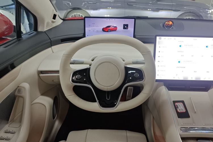 Used Hima Luxeed S7 2025 785 km Ultra