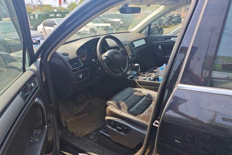 Used Volkswagen Touareg 2017 3.0 TSI Touareg Edition Driver Seat