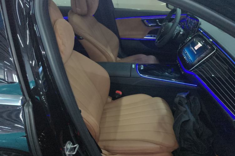 Used Mercedes-Benz E-Class 2024 Facelift E 260 L
