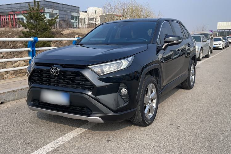 Used Toyota RAV4 2022 2.0L CVT Two-Wheel Drive Fashion Plus Edition