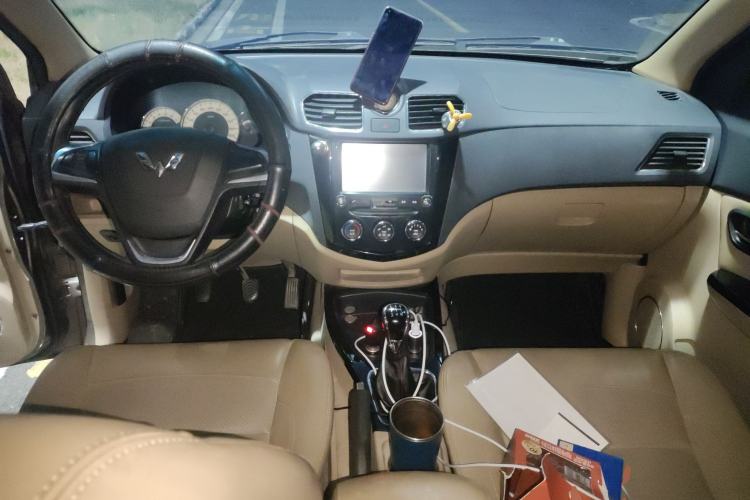 Used Wuling Hongguang 2014 1.5L S Luxury Model