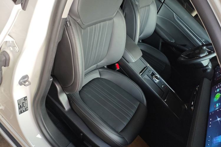 Used Ford Mondeo 2025 1.5T EcoBoost Luxury Version
