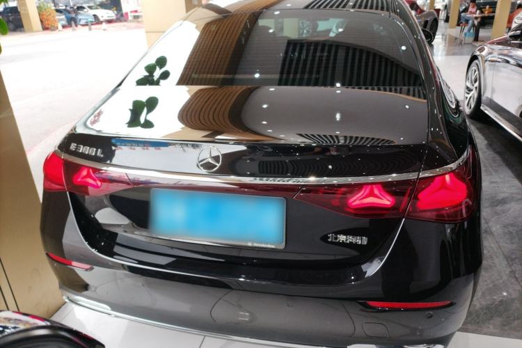 Used Mercedes-Benz E-Class 2024 Refresh E 300 L Stylish Edition
