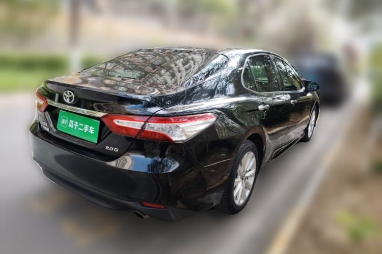 Used Toyota Camry 2018 2.0G Luxury Edition
