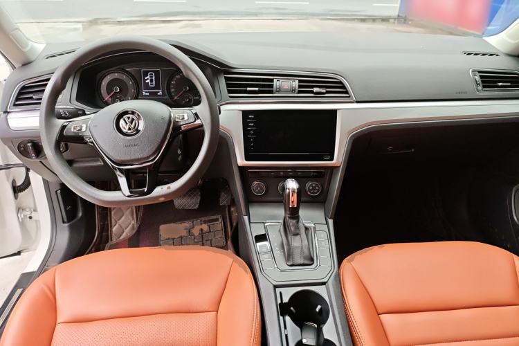 Used Volkswagen Lamando 2021 230TSI DSG Fashion Edition Center Console