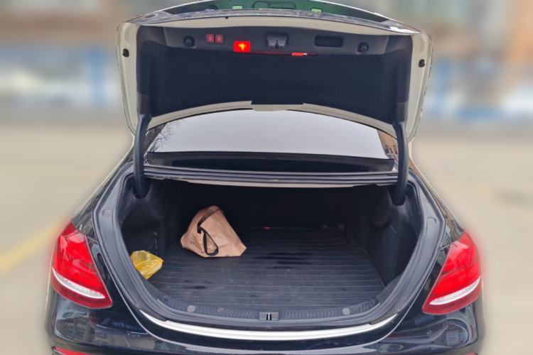 Used Mercedes-Benz E-Class 2019 E 200 L Sport 4MATIC
