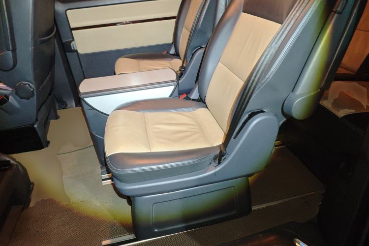 Used Volkswagen Multivan 2012 2.0 TSI Four-Wheel Drive Deluxe Edition