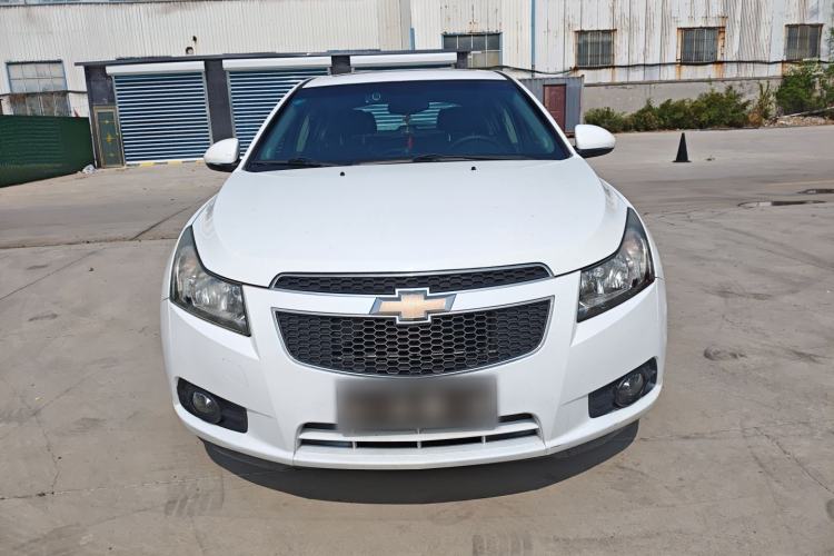 Used Chevrolet Cruze 2013 Hatchback 1.6L Manual Luxury Model Front