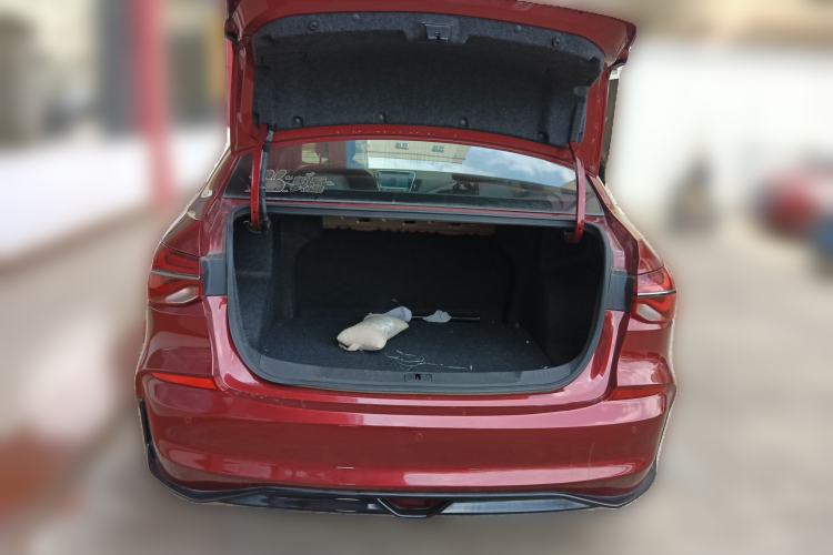 Used Chevrolet Monza 2019 RS 330T Automatic Comfort Edition China VI Standard Trunk