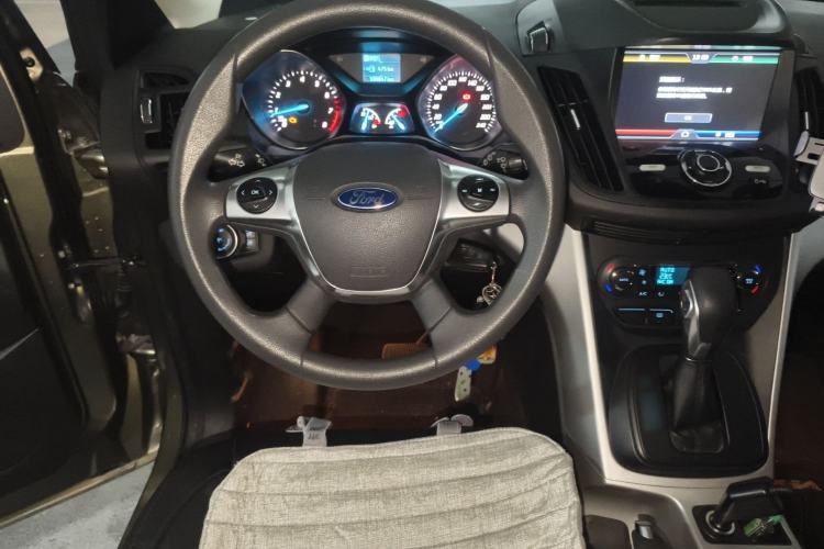 Used Ford Kuga 2015 1.5L GTDi Two-Wheel-Drive Comfort Model
