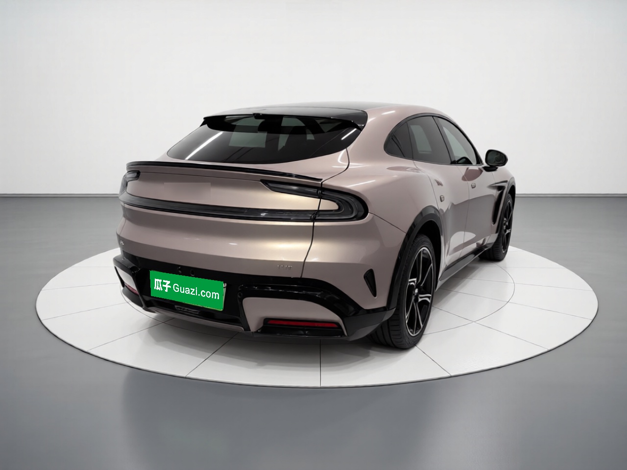 Xiaomi Auto YU7 2025 Ultra-Long Range All-Wheel Drive Pro Version — снимка 6