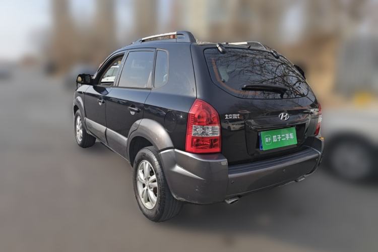 Used Hyundai Tucson 2009 2.0L Manual Two-Wheel Drive Fashion Edition
