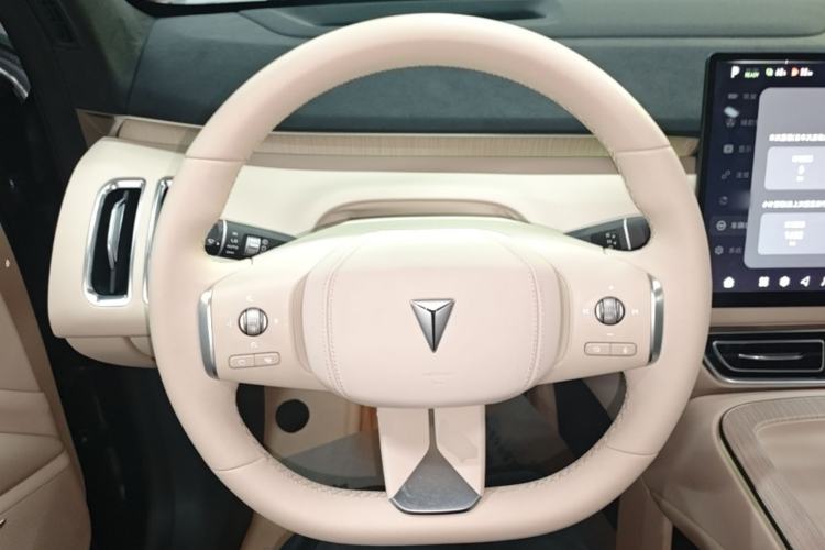 Used Deepal S09 2025 Four-Wheel Drive Ultra+ Custom Edition
