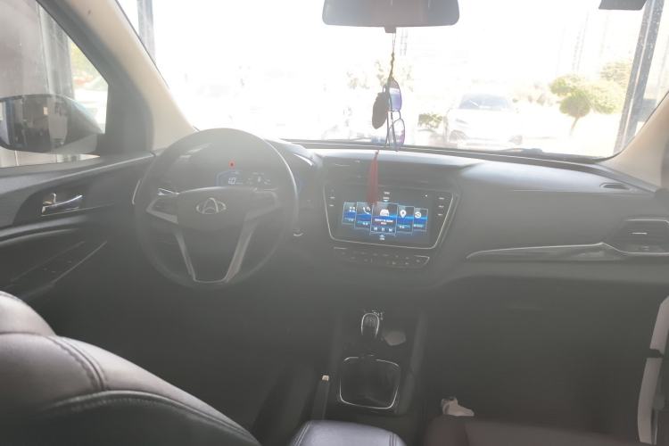 Used CHANGAN OSHAN A800 2018 1.6L Manual Smart Network Model Center Console