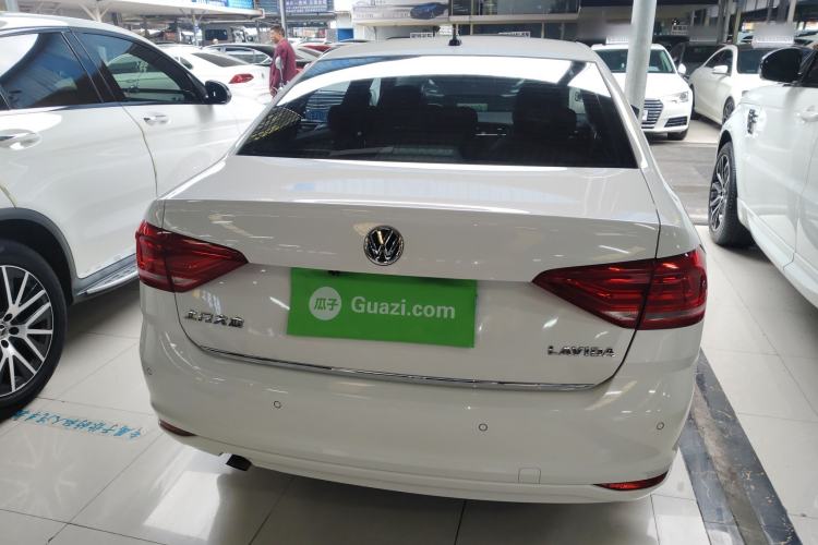 Used Volkswagen Lavida 2017 1.6L Automatic Comfort Edition
