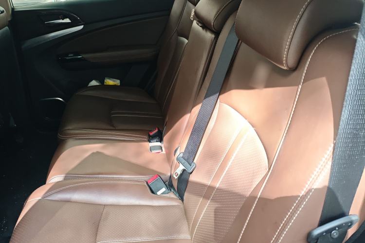 Used BYD Tang New Energy 2015 2.0T Four-Wheel-Drive Flagship Model Left Rear Seat