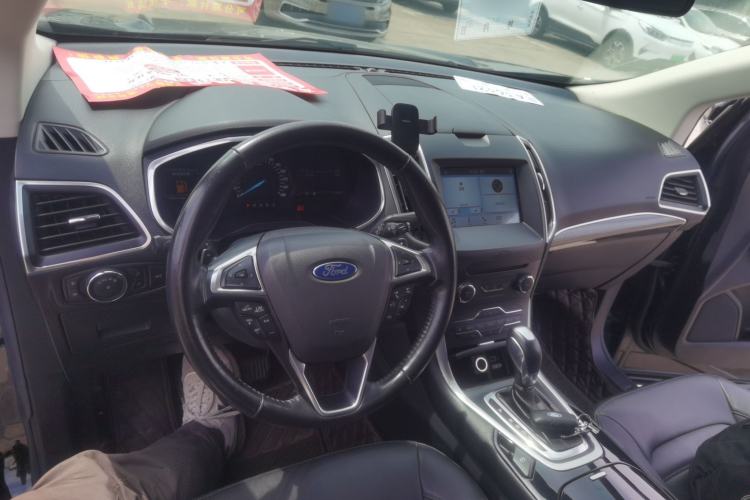 Used Ford Edge 2016 EcoBoost 245 Two-Wheel-Drive Titanium 7-Seater
