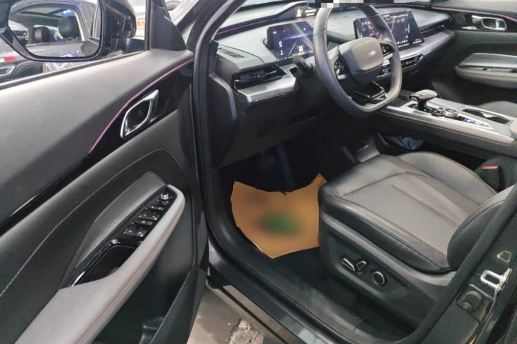 Used CHANGAN OSHAN Z6 2023 Blue Whale 1.5T DCT Smart Edition Driver Seat