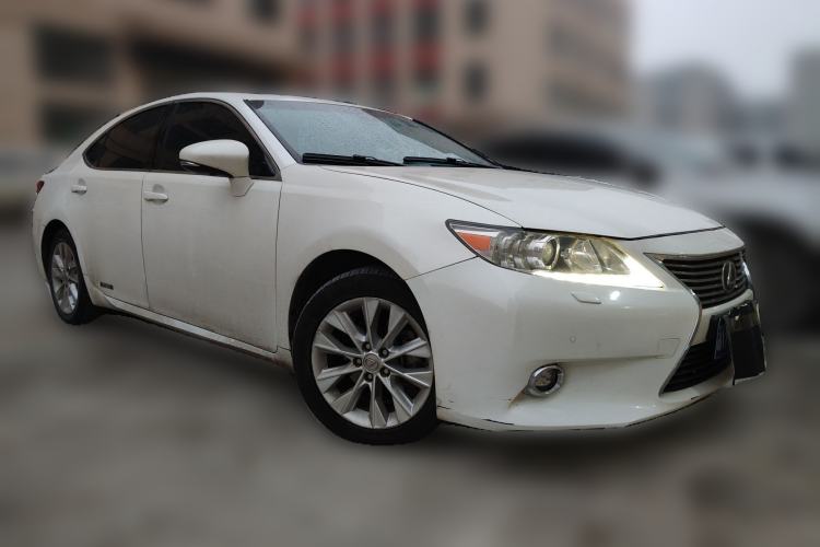 Used Lexus ES 2013 300h Elite Edition
