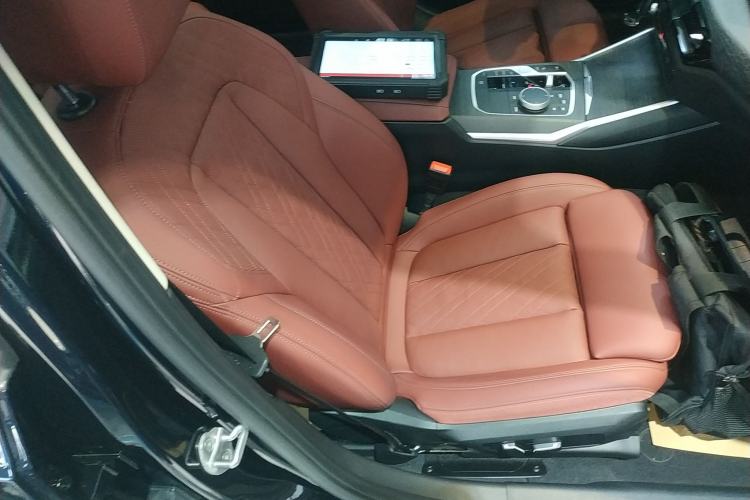 Used BMW 3 Series 2025 325Li M Sport Package Right Front Seat