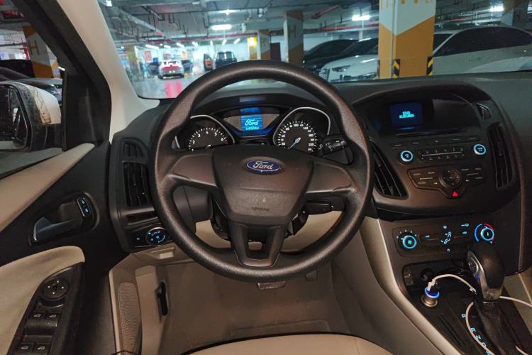 Used Ford Focus 2015 Sedan 1.6L Automatic Comfort Model