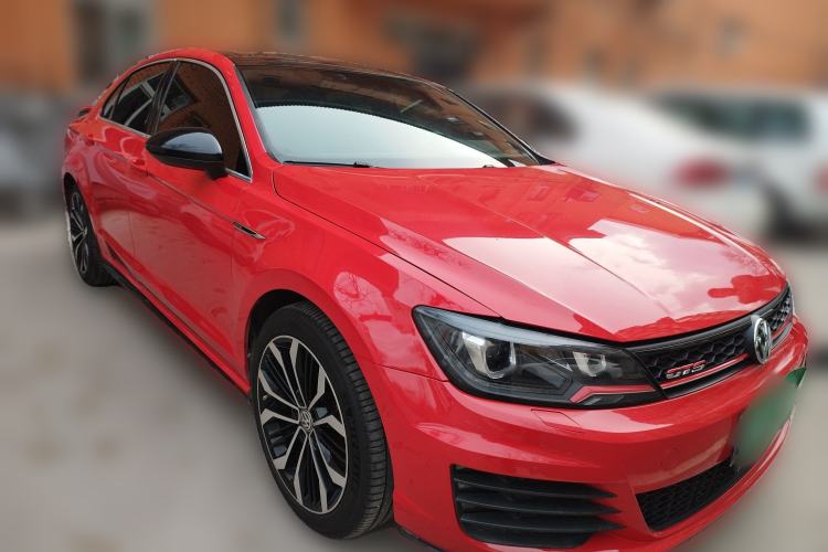 Used Volkswagen Lamando 2017 2.0T GTS Front Right 45 Deg