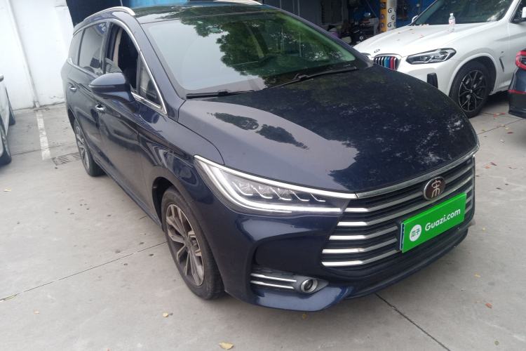 Used BYD Song MAX 2019 1.5T Automatic Smart Connect ZhiLian RuiDong Model 7 Seats China V Emission Standard Front Right 45 Deg