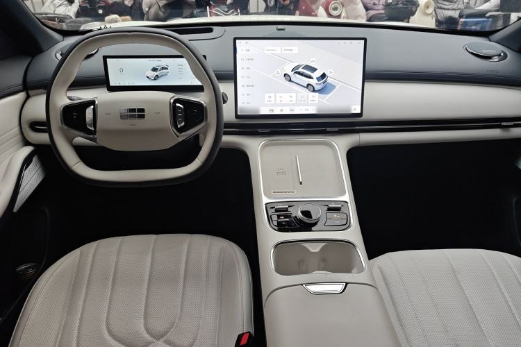 Used Geely Galaxy Xingjian 7 EM-i 2025 120km Exploration+ Version Center Console