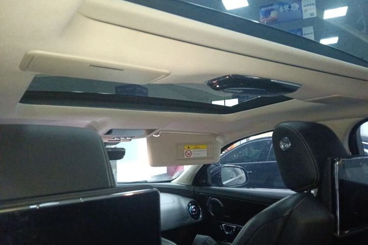 Used Jaguar XJ 2018 XJL 3.0 SC Two-Wheel-Drive Panoramic Business Edition