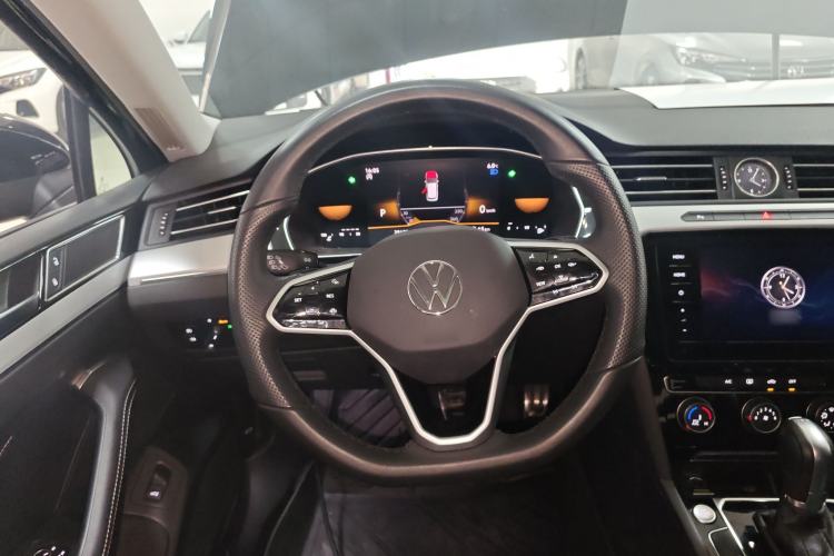 Used Volkswagen Magotan 2025 Zhongxiang Version 280TSI DSG Comfort Edition