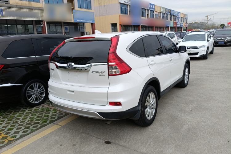 Used Honda CR-V 2015 2.0L two-wheel drive Fashion Edition Rear Right 45 Deg