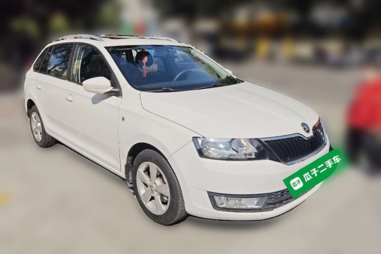 Used Skoda Rapid Spaceback 2016 Revised 1.6L Automatic Chuanxing Version
