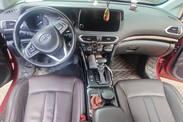 Used GAC Trumpchi GS4 2018 235T Automatic Two-Wheel Drive Luxury Smart Connectivity Version Center Console