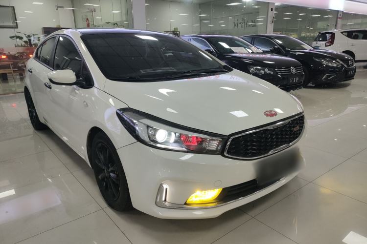 Used Kia K3 2016 1.6L Automatic GL Front Right 45 Deg