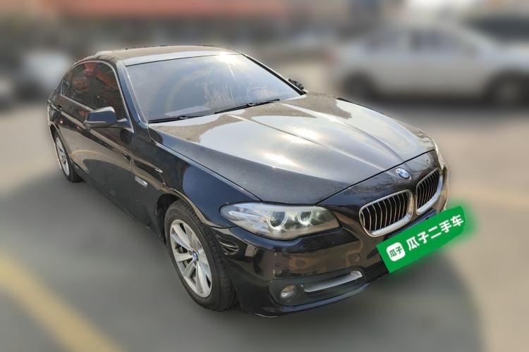 Used BMW 5 Series 2014 520Li Elegant Model Front Right 45 Deg