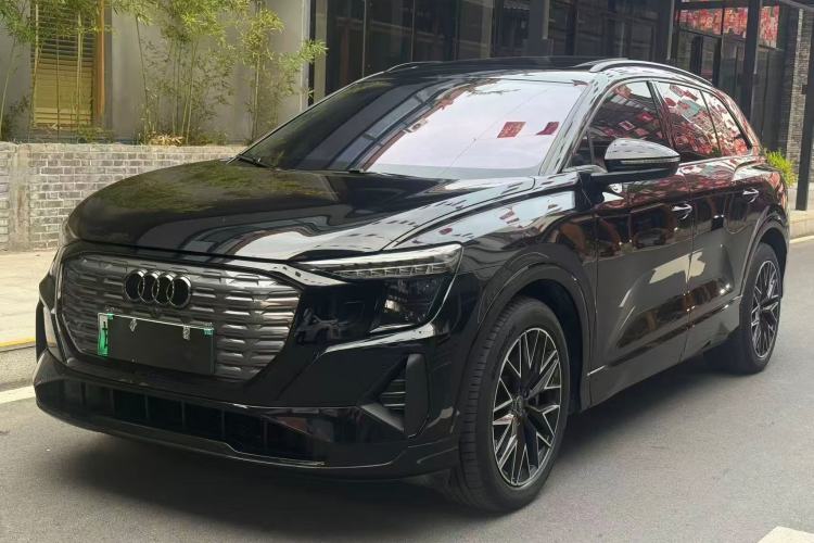 Used Audi Q5 e-tron 2023 40 e-tron Starry Edition Mecha Kit