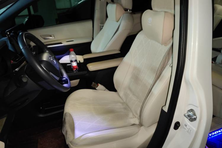 Used Toyota Sienna 2024 2.5L Hybrid Four-Wheel Drive Prestige Edition