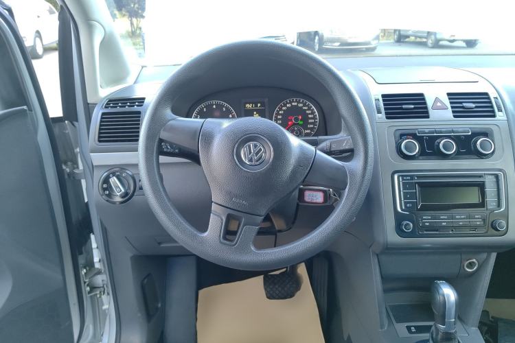 Used Volkswagen Touran 2013 1.4T DSG Comfort Edition 5-Seater