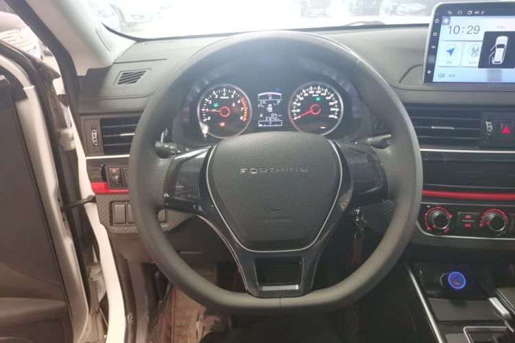 Used FORTHING T5 2021 1.5T Automatic Comfort Version
