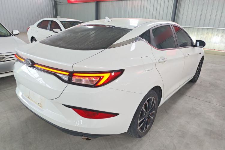 Used JAC Group J7 2020 1.5T CVT Superior Trim Rear Right 45 Deg