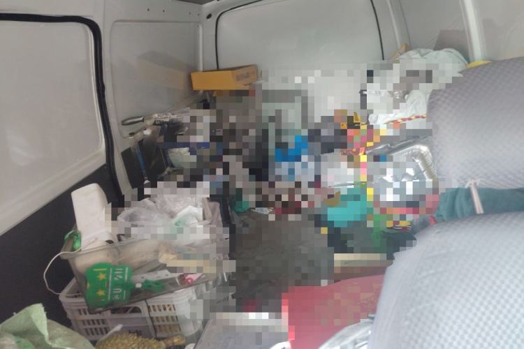 Used Jinbei Hiace 2018 2.0L Fifth-Generation Box Truck Standard Roof 2 Seats 4G19
