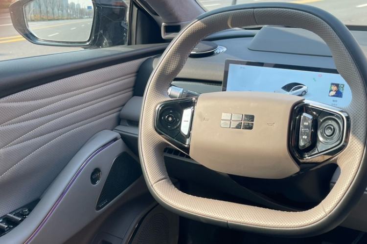 Used Geely Galaxy Galaxy 8 2025 130km EM-P Starship Edition