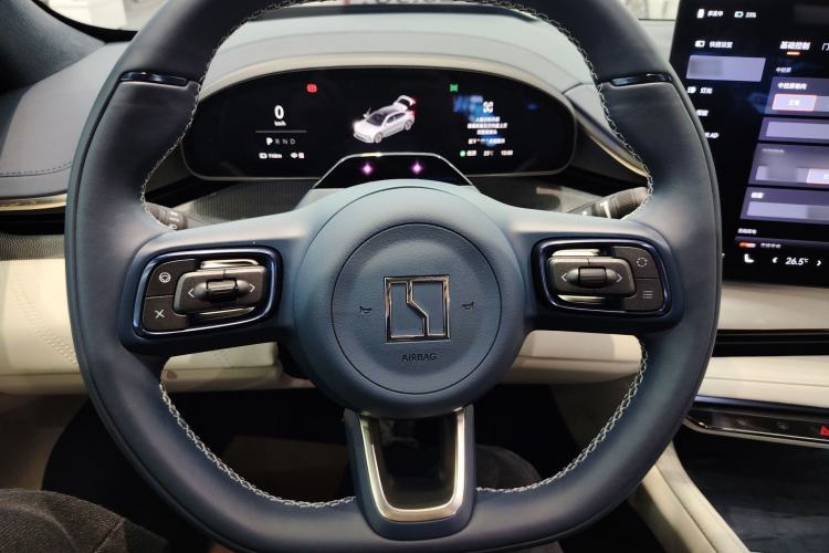 Used Zeekr 001 2024 YOU Edition 100 kWh All-Wheel Drive Steering Wheel