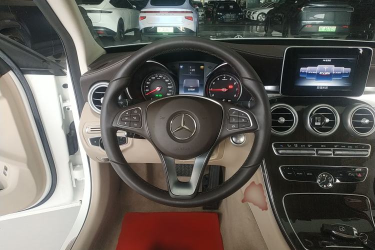 Used Mercedes-Benz C-Class 2016 C 200 L
