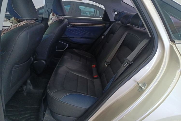 Used Geely Auto Emgrand GL 2021 UP 1.4T CVT Luxury Edition
