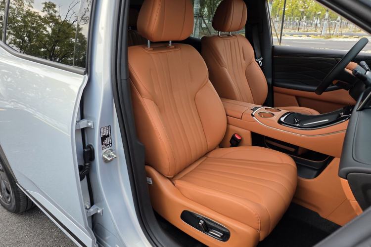 Used AION V 2026 Model Aion Tyrannosaurus Family Edition 520 Zhi Hao Edition