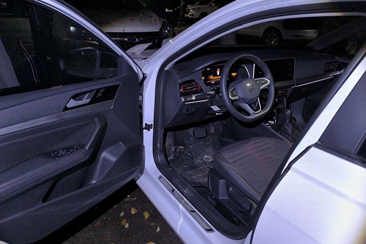 Used Volkswagen Lavida 2023 300TSI DSG Full-Comfort Edition Interior 3