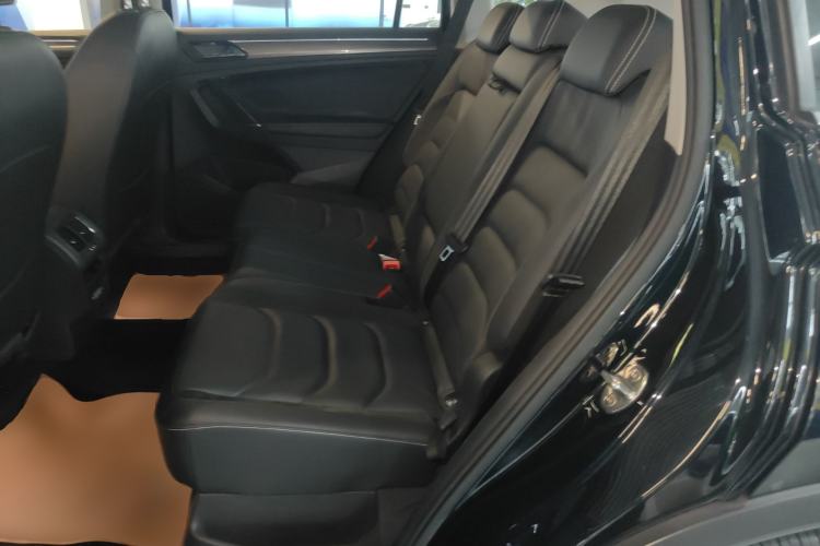 Used Volkswagen Tiguan L 2021 330TSI Automatic Two-Wheel Drive R-Line Enhanced Edition
