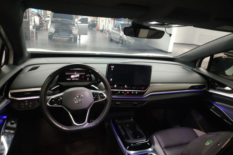 Used Volkswagen ID.4 CROZZ 2021 Long-Range Lite PRO Two-Wheel Drive Version
